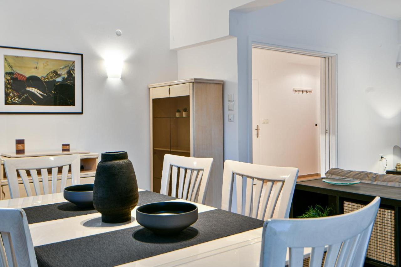 Boutique77 Luxury Apartment Atenas Exterior foto