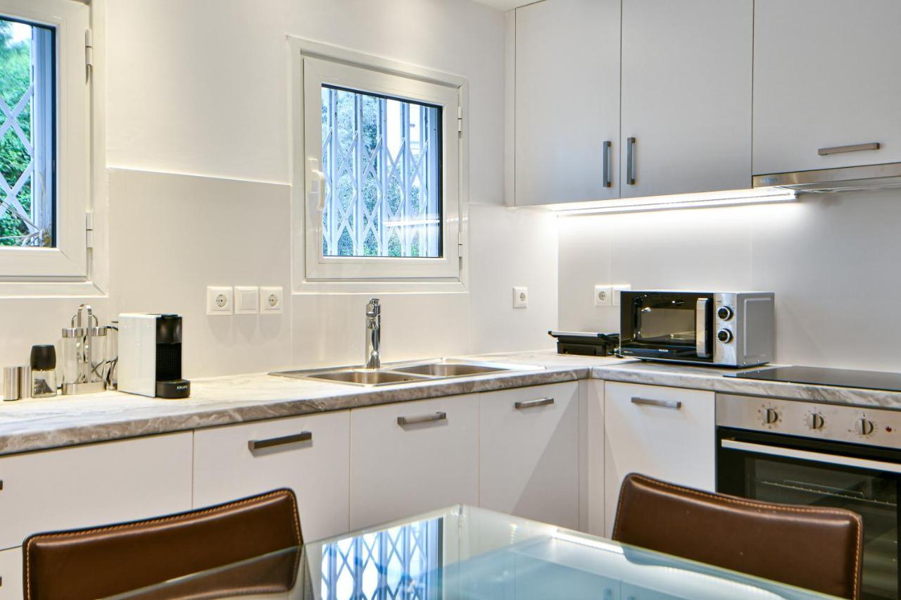 Boutique77 Luxury Apartment Atenas Exterior foto