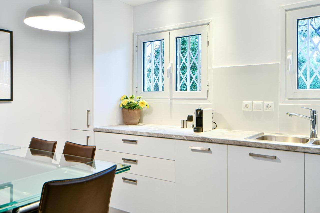 Boutique77 Luxury Apartment Atenas Exterior foto